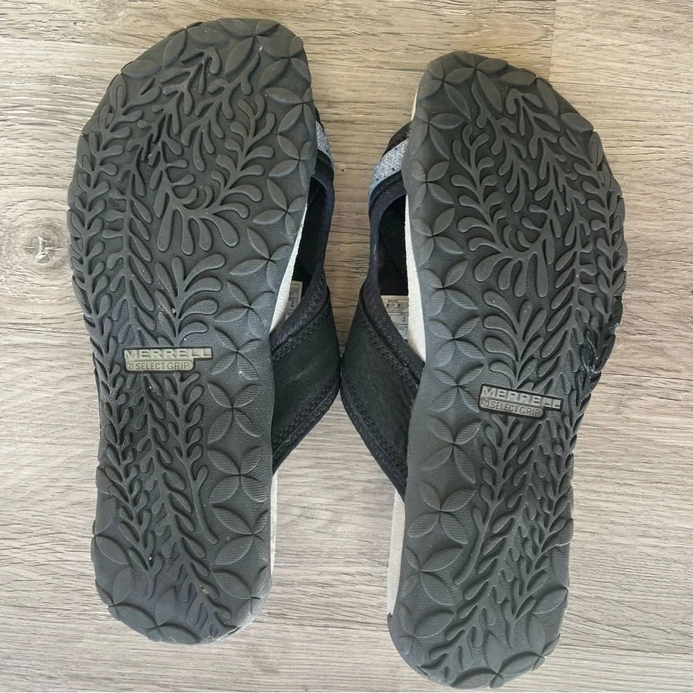 Women's Merrell Terran Slide II
Sandals Select Grip Black and Gray Size 8 - Picture 3 of 5